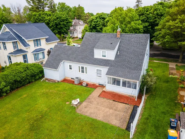 $214,999 | 109 2nd Street Southwest, Blooming Prairie, MN 55917