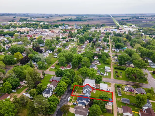 $214,999 | 109 2nd Street Southwest, Blooming Prairie, MN 55917