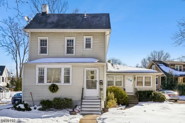 $1,075,000 | 81 Summit Avenue, Chatham, NJ 07928