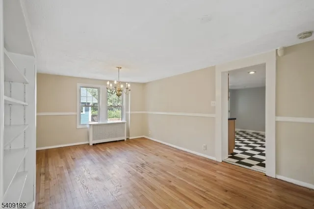 $1,075,000 | 81 Summit Avenue, Chatham, NJ 07928