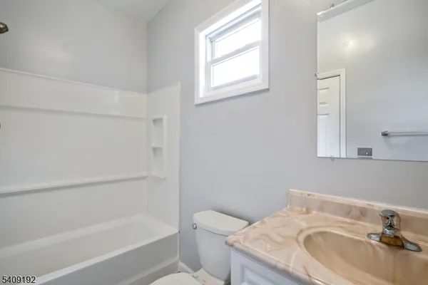 $1,075,000 | 81 Summit Avenue, Chatham, NJ 07928