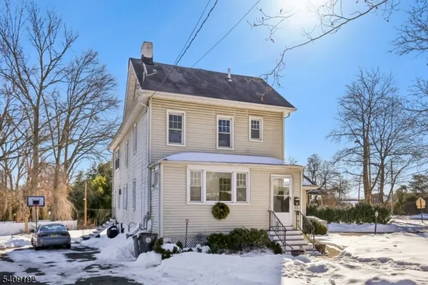 $1,075,000 | 81 Summit Avenue, Chatham, NJ 07928