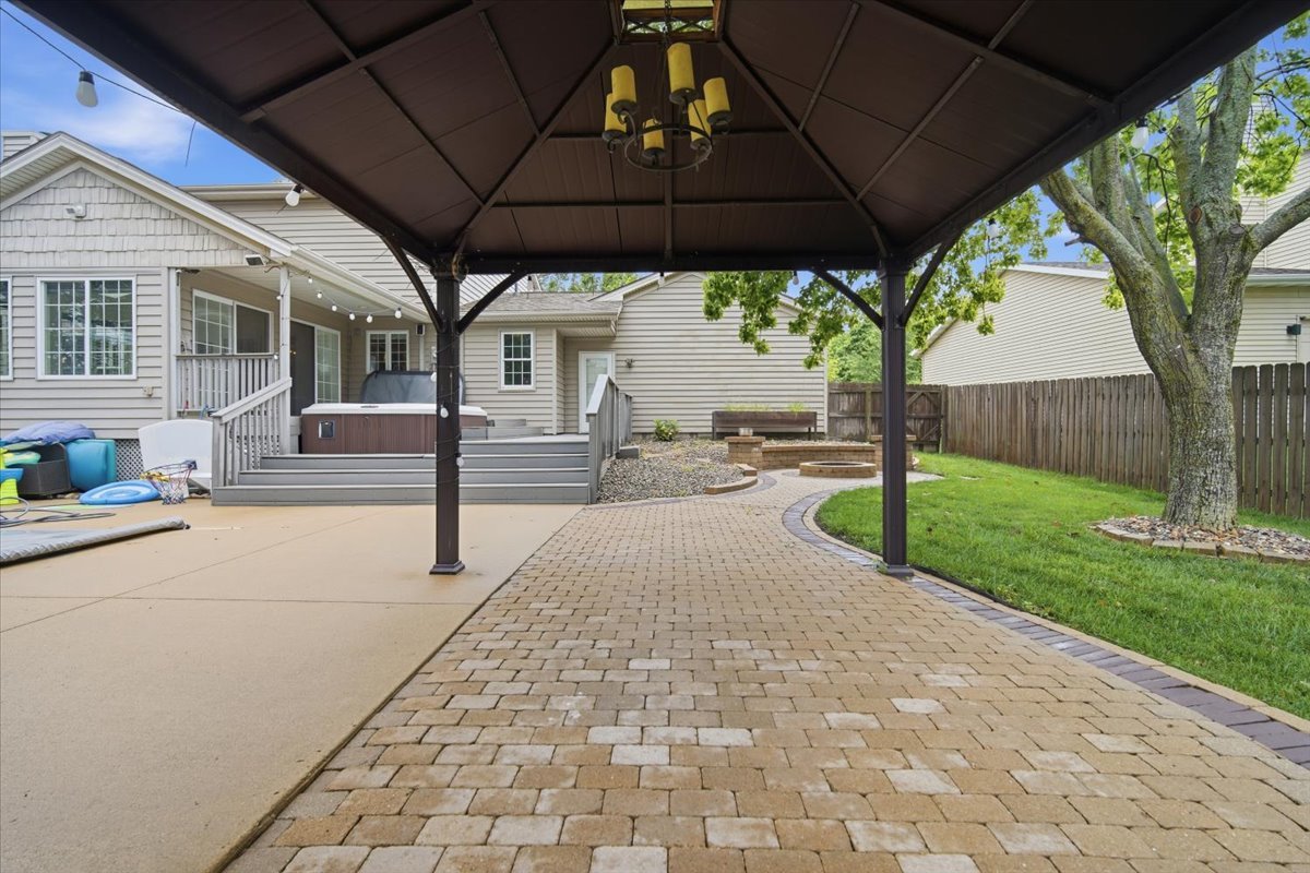 2509 Keystone Road Bloomington, IL 61704 - Photo 23 of 27