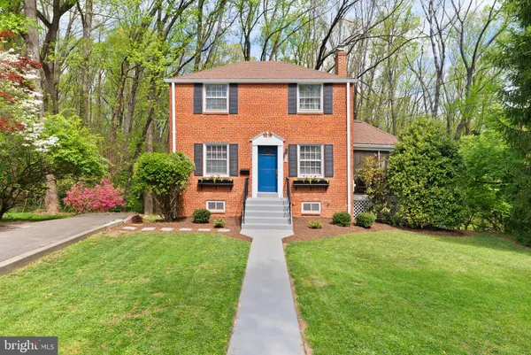 $699,900 | 7102 Cynthia Court, Annandale, VA 22003