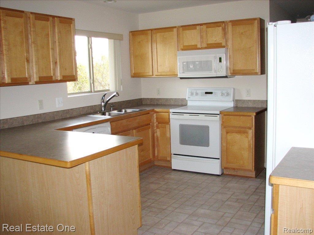 5 Kitchen