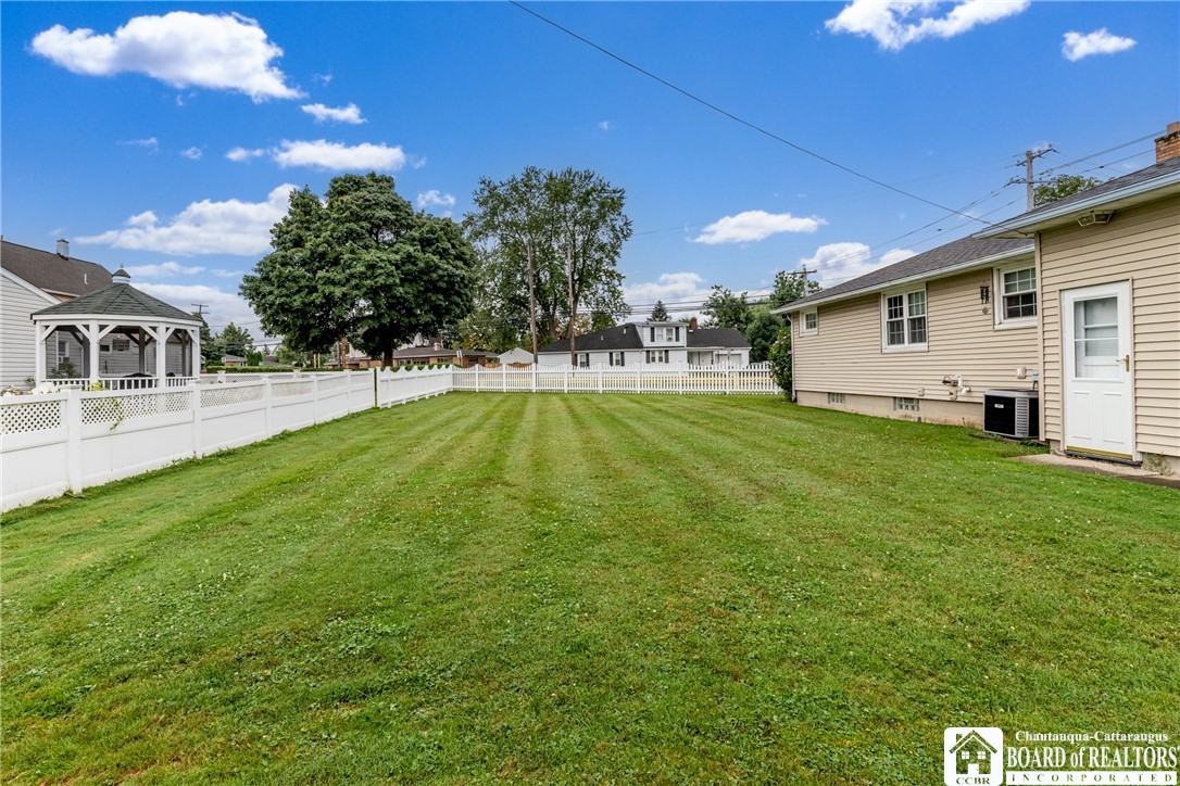 3 Warner Road Lancaster, NY 14043 - Photo 10 of 43