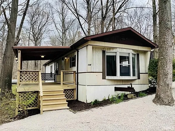 $74,000 | 1011 North 310th Street East, Jasper, IN 47546