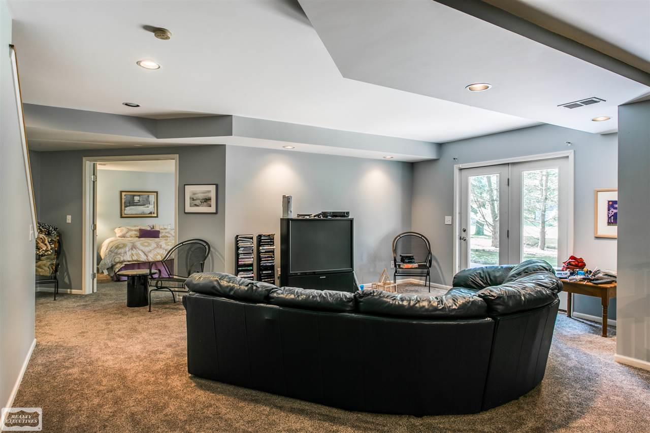 1495 East Buell Road Rochester, MI 48306 - Photo 23 of 31 31351547-22.JPG