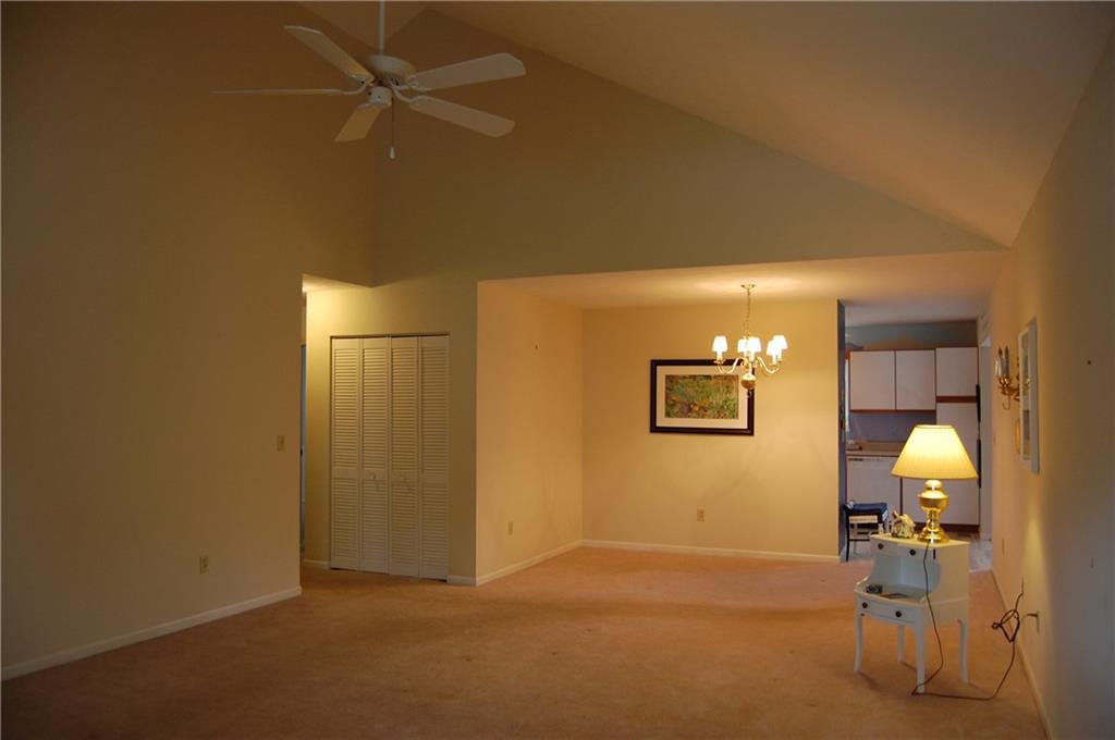 473 Ridgeview Circle East, Unit 473 Springfield, OH 45504 - Photo 3 of 14