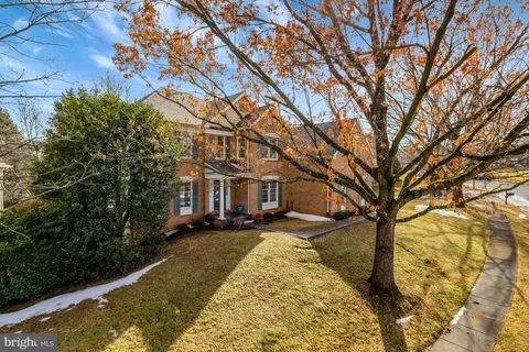 $1,400,000 | 1295 Gatesmeadow Way, Reston, VA 20194