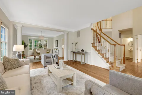 $1,400,000 | 1295 Gatesmeadow Way, Reston, VA 20194