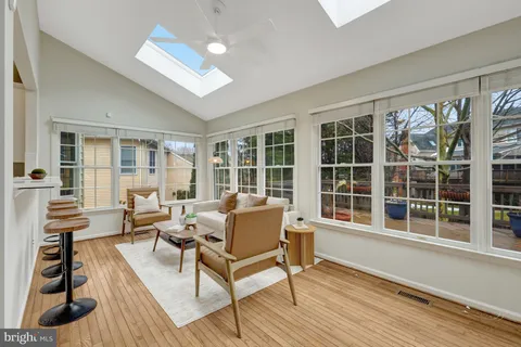 $1,400,000 | 1295 Gatesmeadow Way, Reston, VA 20194