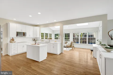 $1,400,000 | 1295 Gatesmeadow Way, Reston, VA 20194