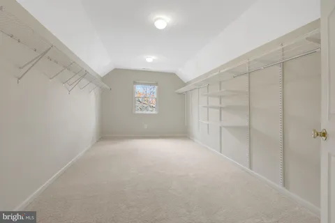 $1,400,000 | 1295 Gatesmeadow Way, Reston, VA 20194