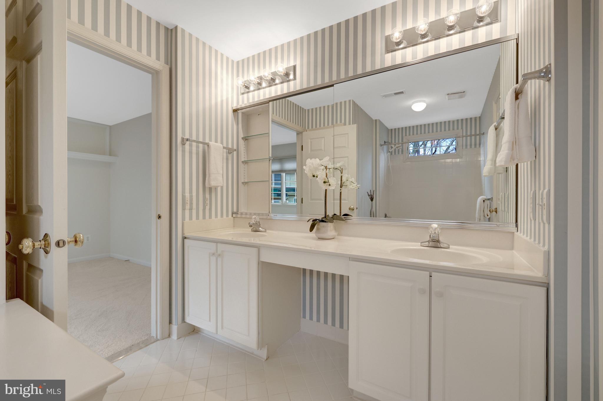 1295 Gatesmeadow Way Reston, VA 20194 - Photo 40 of 57 Gallery Image 40