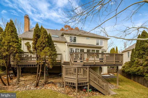 $1,400,000 | 1295 Gatesmeadow Way, Reston, VA 20194