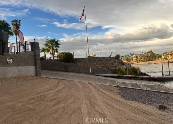$200,000 | 3520 Needles Highway, Needles, CA 92363
