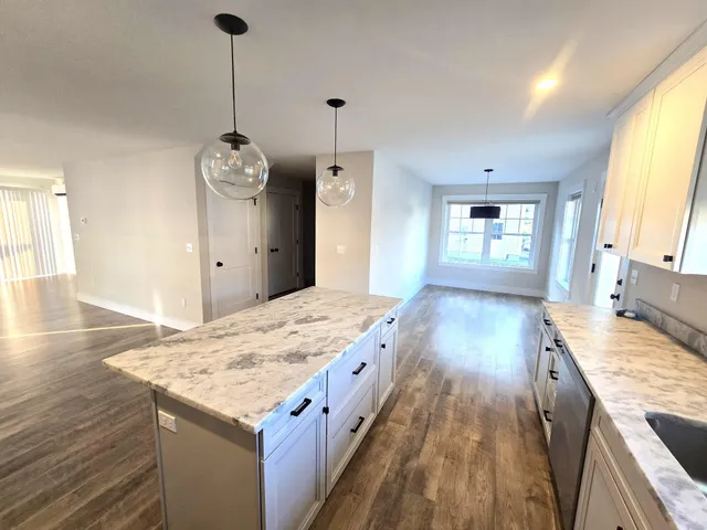 $684,900 | 4 Mickelson Way, Old Orchard Beach, ME 04064