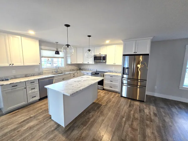 $684,900 | 4 Mickelson Way, Old Orchard Beach, ME 04064