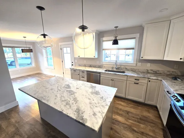 $684,900 | 4 Mickelson Way, Old Orchard Beach, ME 04064