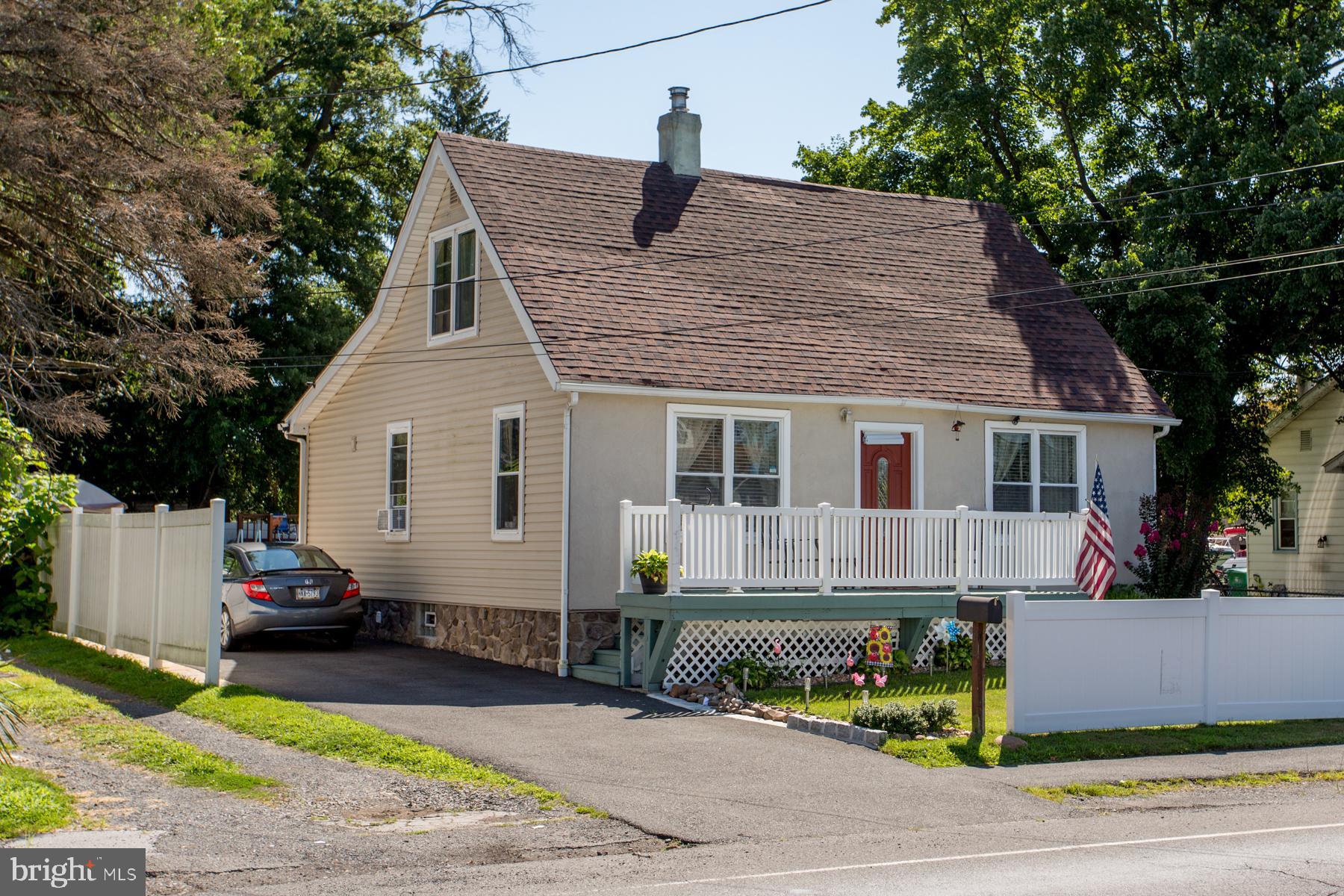 321 Cedar Avenue Croydon, PA 19021 - Photo 2 of 70