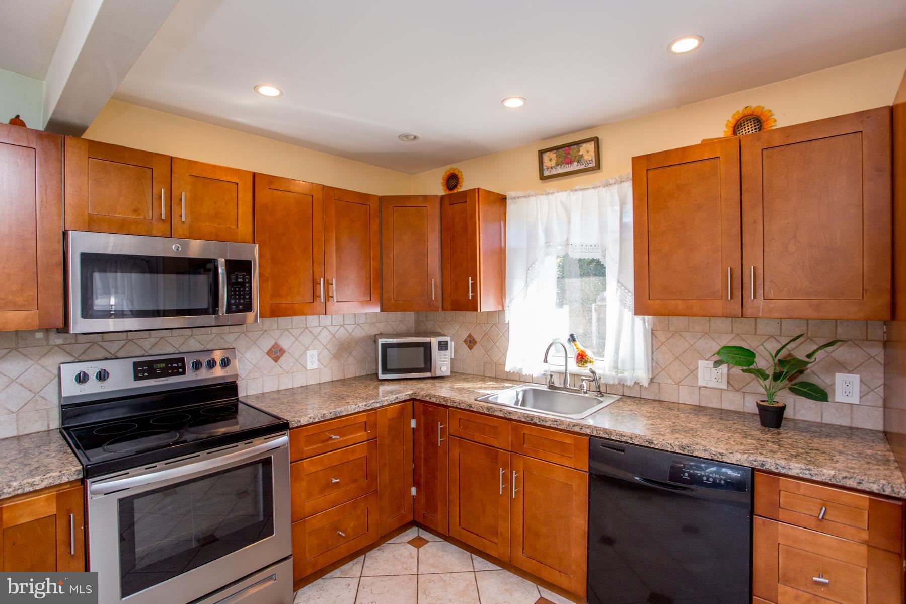 321 Cedar Avenue Croydon, PA 19021 - Photo 30 of 70