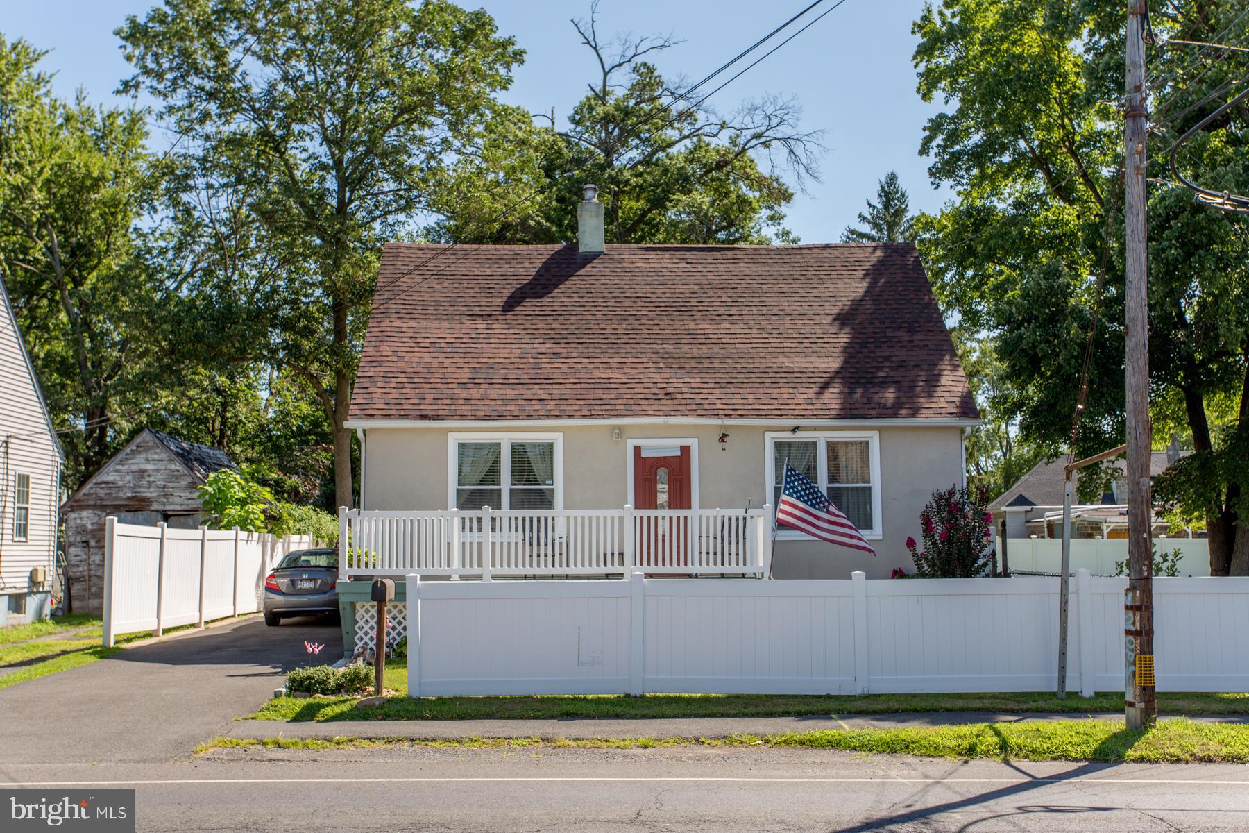 321 Cedar Avenue Croydon, PA 19021 - Photo 3 of 70