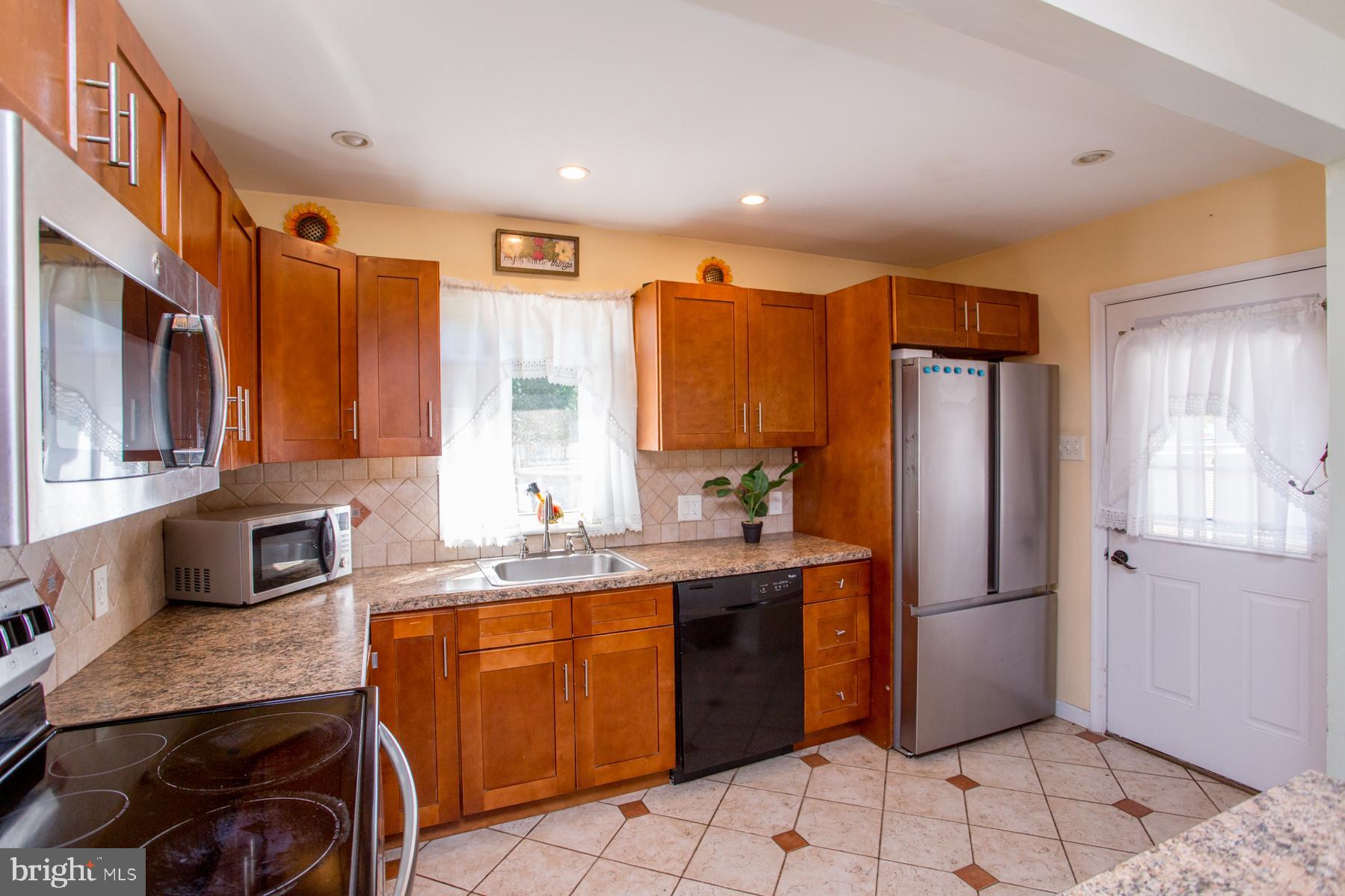 321 Cedar Avenue Croydon, PA 19021 - Photo 34 of 70