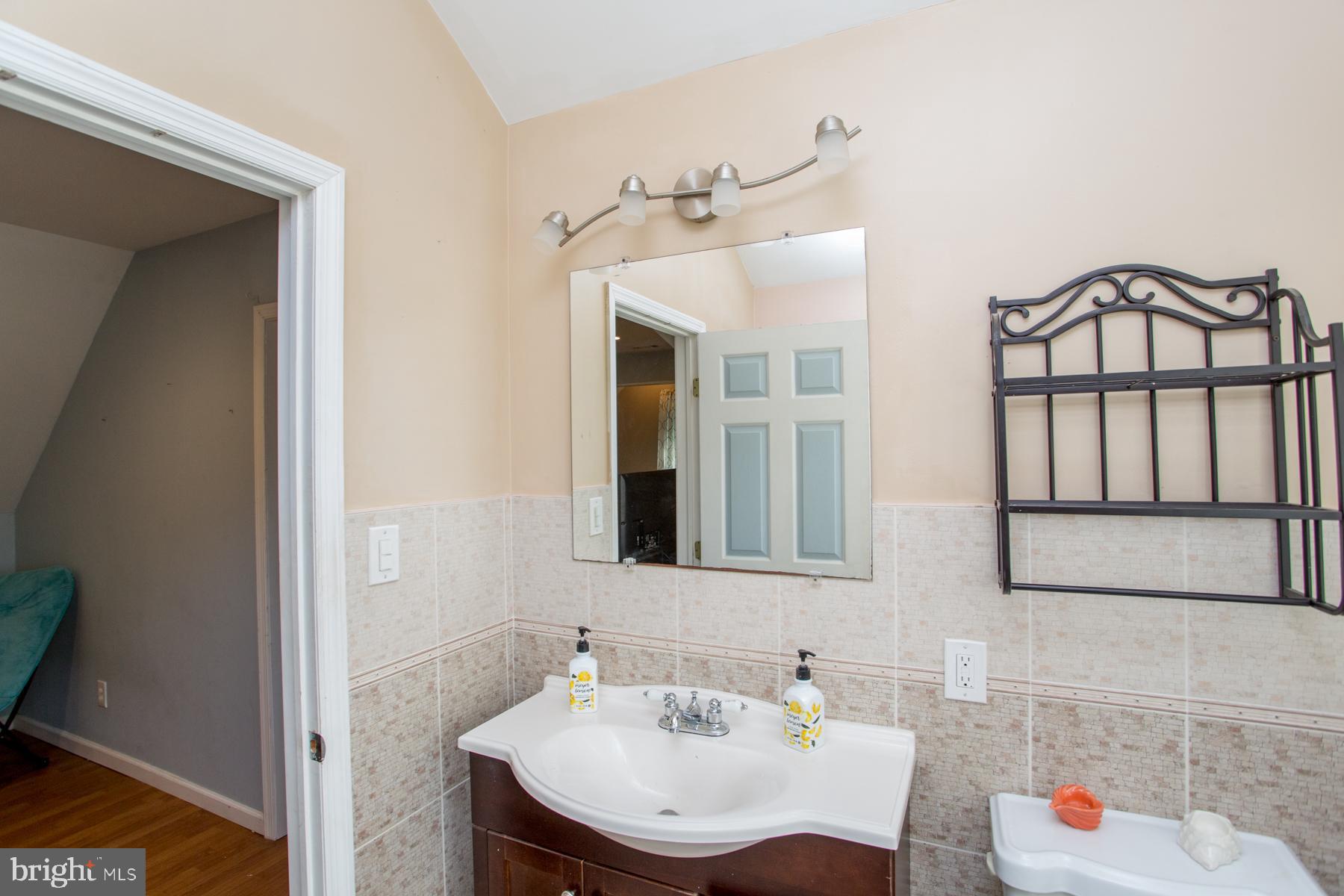 321 Cedar Avenue Croydon, PA 19021 - Photo 51 of 70