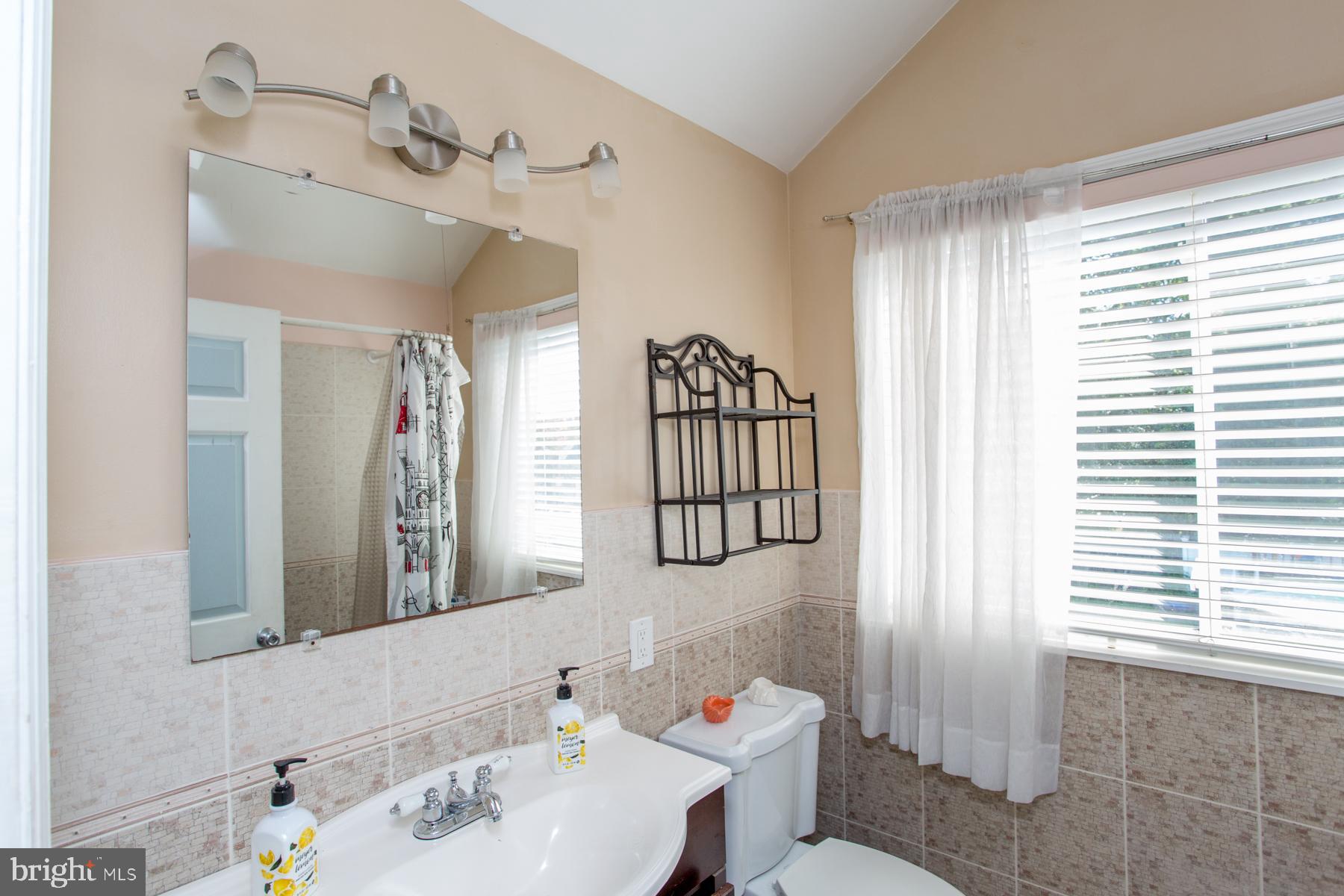 321 Cedar Avenue Croydon, PA 19021 - Photo 53 of 70