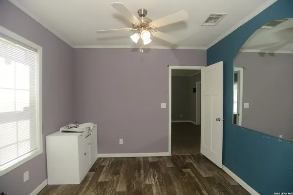 $2,150 | 13598 Old Frio City Road, Lytle, TX 78052