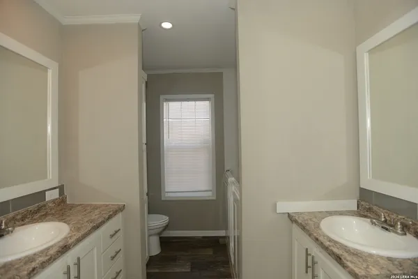 $2,150 | 13598 Old Frio City Road, Lytle, TX 78052