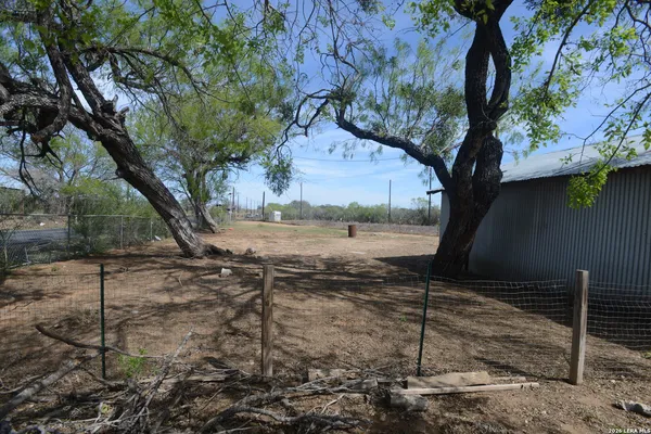 $2,150 | 13598 Old Frio City Road, Lytle, TX 78052