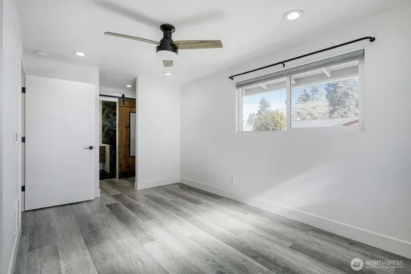 $3,300 | 29507 32nd Place South, Auburn, WA 98001