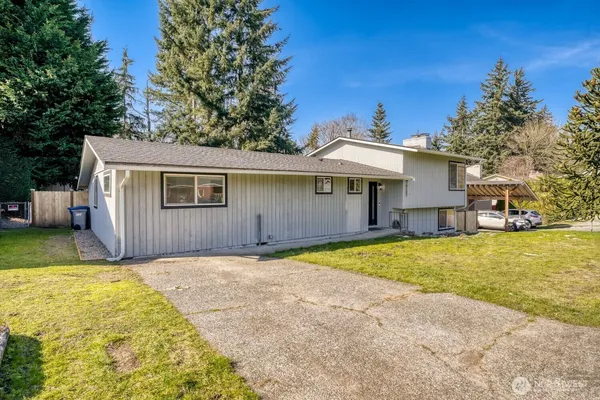 $3,300 | 29507 32nd Place South, Auburn, WA 98001