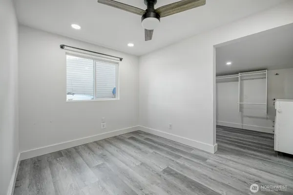 $3,300 | 29507 32nd Place South, Auburn, WA 98001