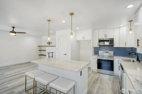 $3,300 | 29507 32nd Place South, Auburn, WA 98001