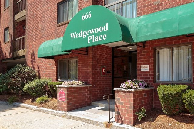 $829,000 | 666 Main Street, Unit 207, Winchester, MA 01890