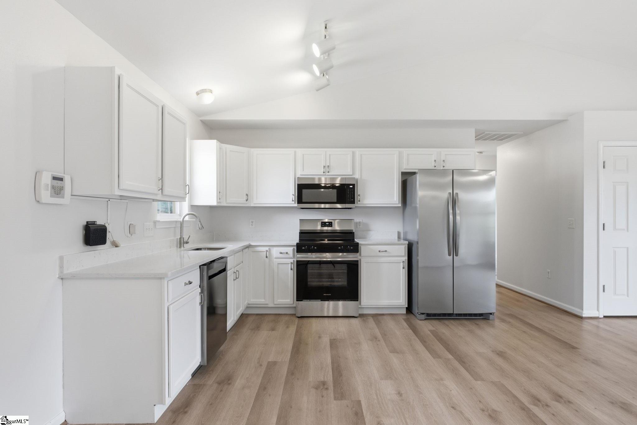 366 Edwards Road Lyman, SC 29365 - Photo 13 of 32