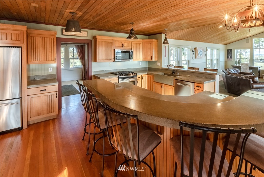 671 H Street Road Lynden, WA 98264 - Photo 11 of 39 Gallery Image 11