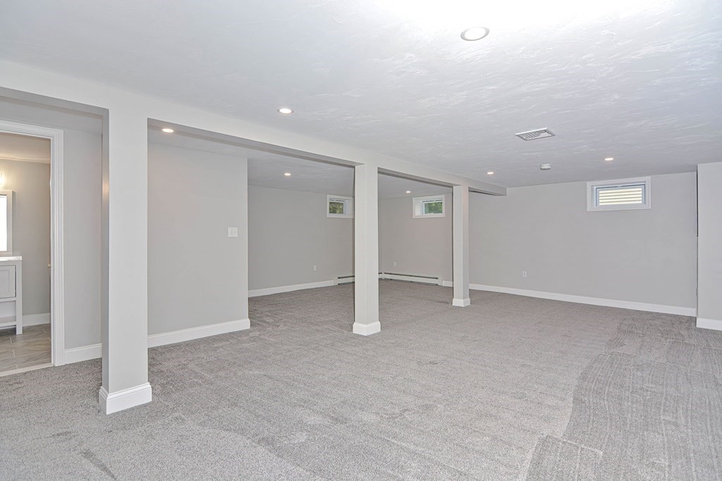 24 Woodcliff Road Holbrook, MA 02343 - Photo 21 of 25 Gallery Image 21
