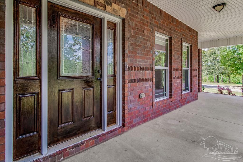 2148 Wallace Lake Road Milton, FL 32571 - Photo 2 of 37 Gallery Image 2