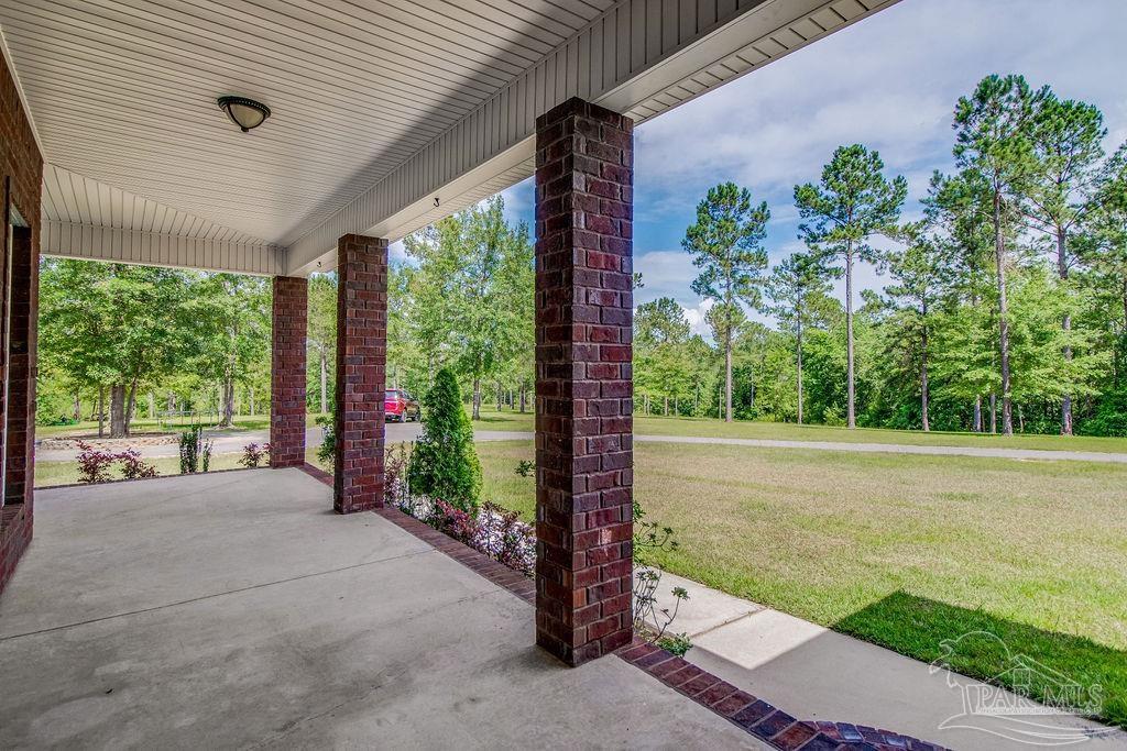 2148 Wallace Lake Road Milton, FL 32571 - Photo 3 of 37 Gallery Image 3