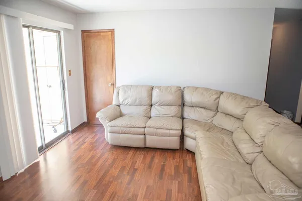 $119,900 | 9560 Sunnehanna Boulevard, Unit B203, Pensacola, FL 32514