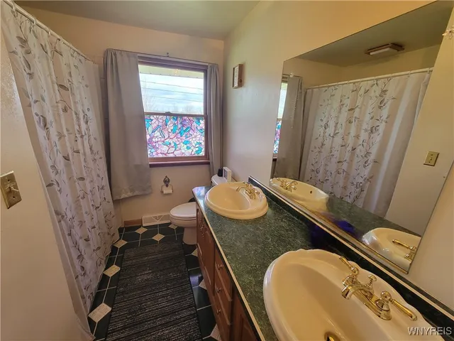 $249,900 | 6082 Townline Road, Wheatfield, NY 14094