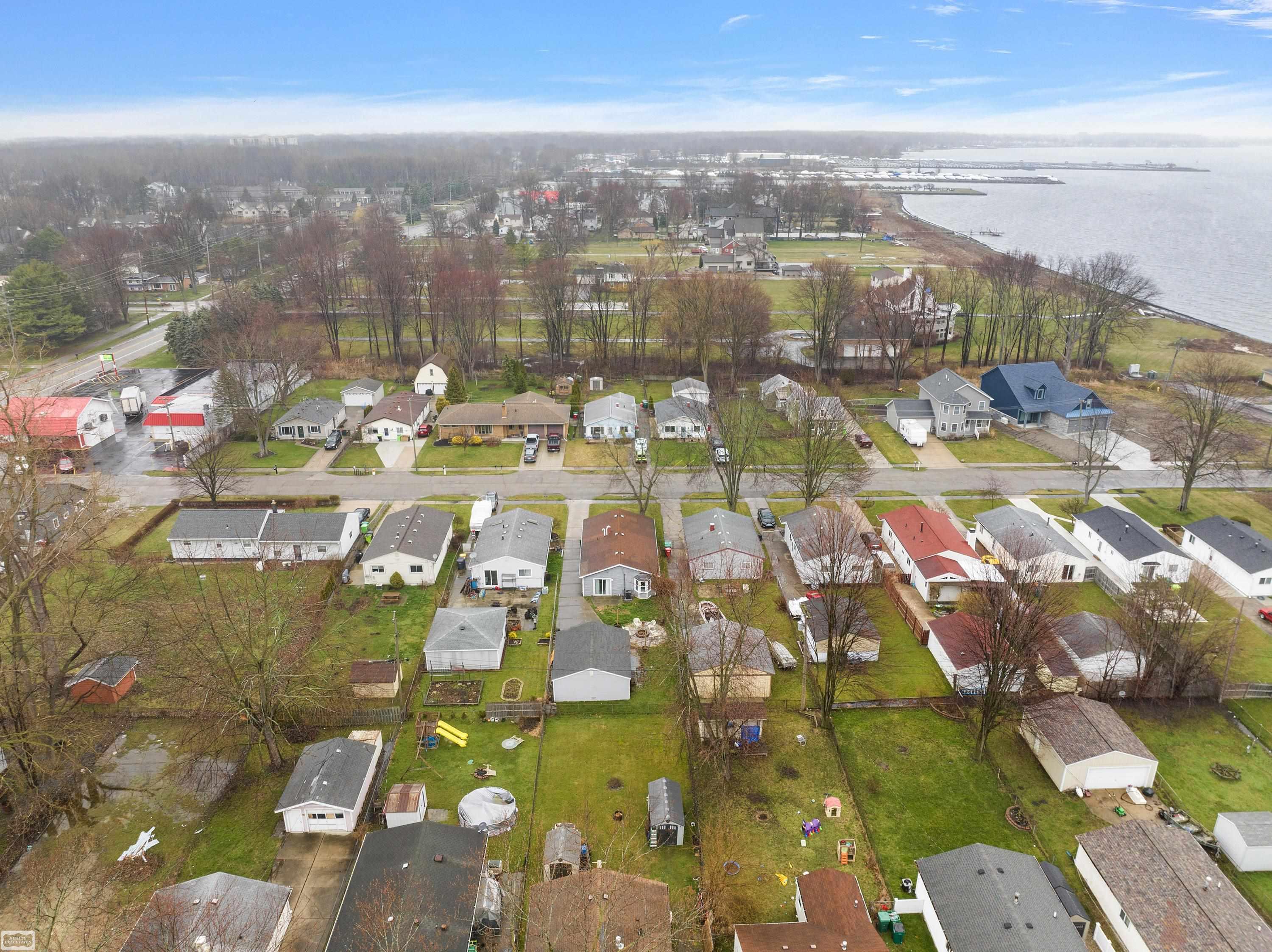 26082 Clear Street Harrison, MI 48045 - Photo 41 of 43