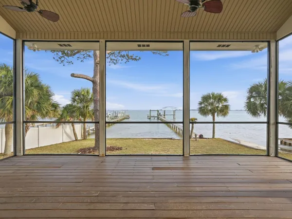 $1,697,800 | 431 Atwater Court, Mary Esther, FL 32569