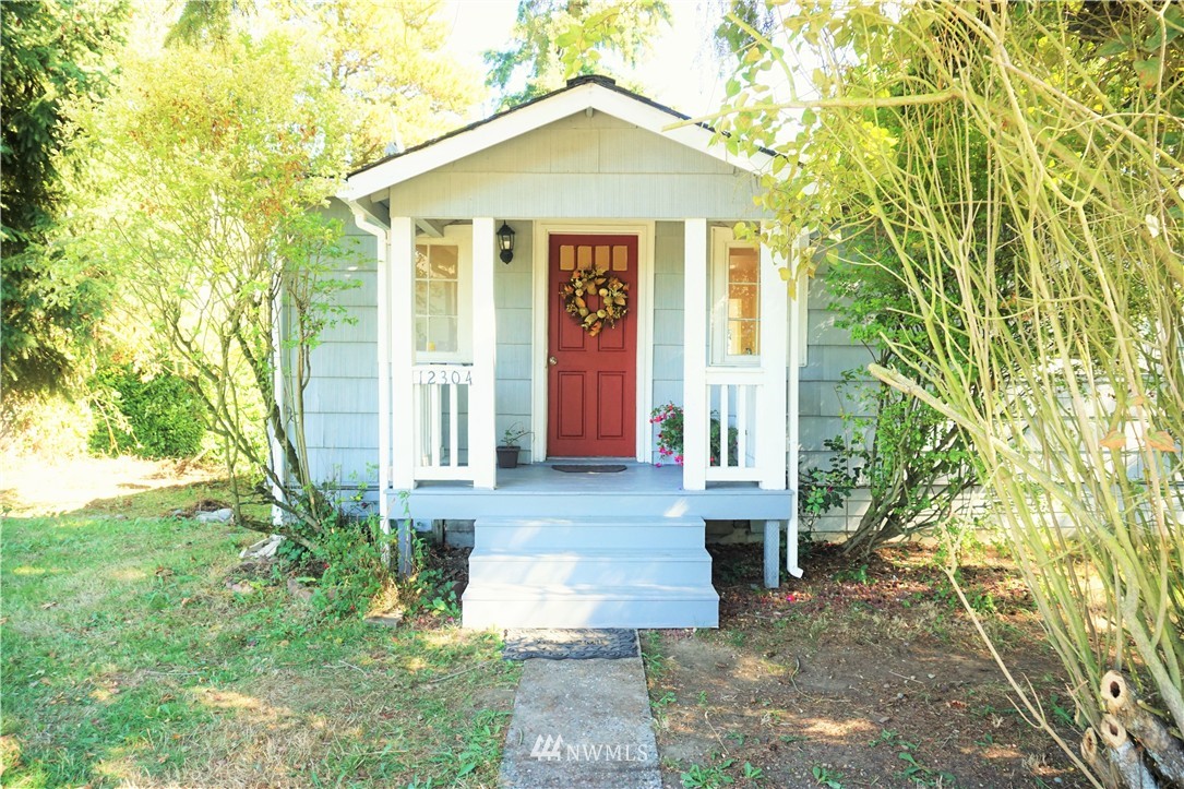 12304 Military Road South Burien, WA 98168 - Photo 1 of 25 Gallery Image 1
