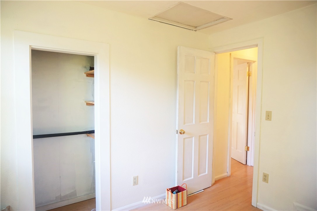 12304 Military Road South Burien, WA 98168 - Photo 15 of 25 Gallery Image 15