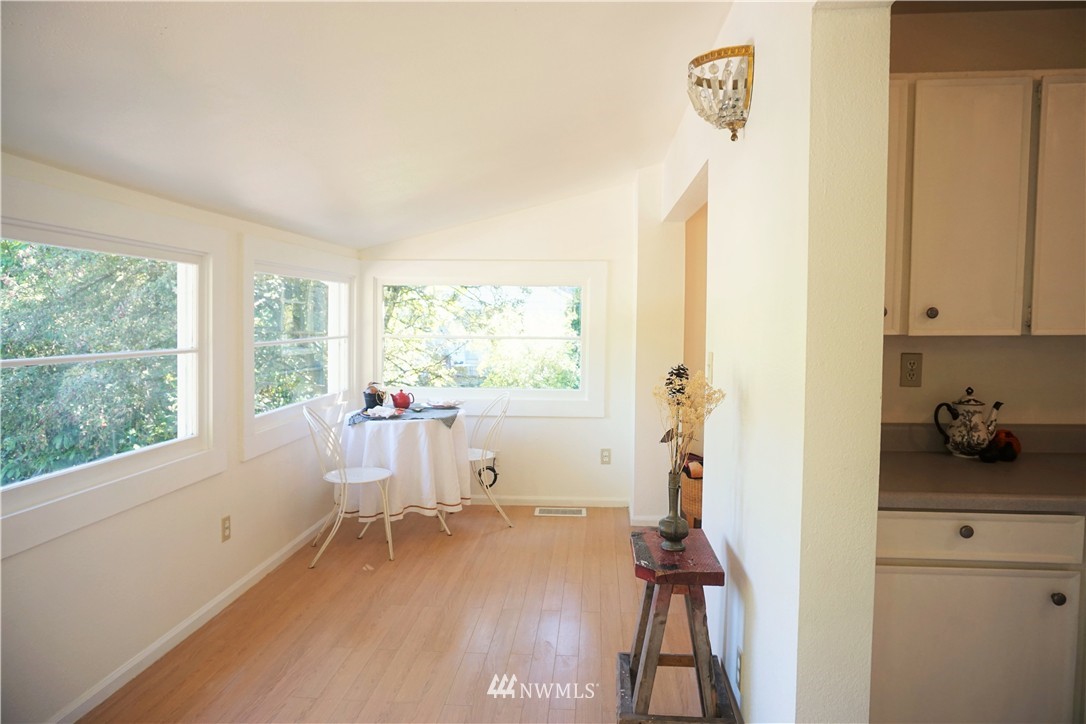 12304 Military Road South Burien, WA 98168 - Photo 10 of 25 Gallery Image 10